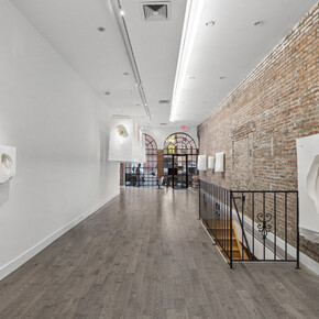 Angela Glajcar, Floating in space (extended), exhibition view. Courtesy of Friedrichs Pontone