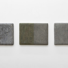 Hughes Dubuisson, Diptyques, vue de l'exposition. Avec l'aimable autorisation de l'artiste et de Rossicontemporary. Photo de Vincent Everarts