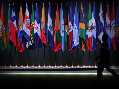 Bandera de los países miembros de la Comunidad de Estados Latinoamericanos y Caribeños (CELAC)