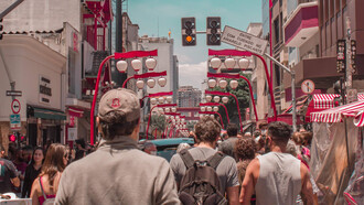 Rua do bairro da Liberdade na cidade de São Paulo 