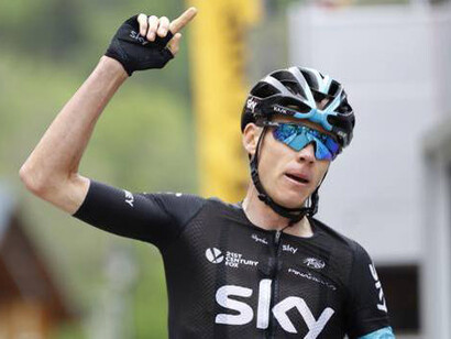 Chris Froome sul traguardo