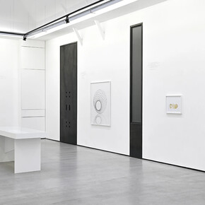 Marina Gadonneix, avec Victor Rambaud, vue d'exposition. Avec l'aimable autorisation de la Galerie Christophe Gaillard