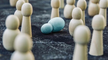 Depiction of the individual at odds with society