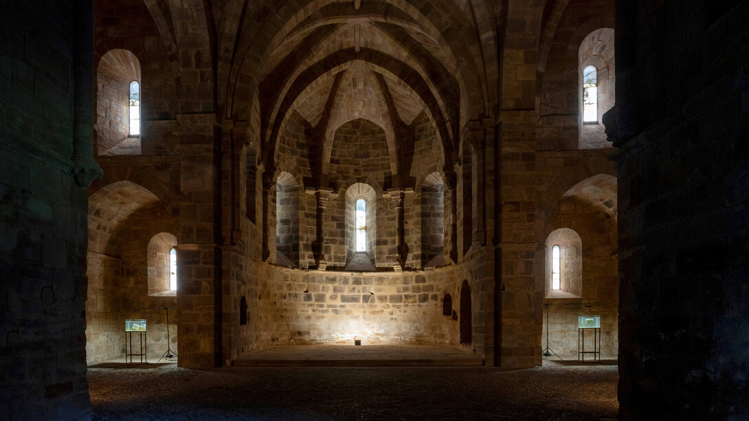 Alicia Martín, Contrapeso, vista de exhibición. Cortesía de la Galería Rafael Pérez Hernando