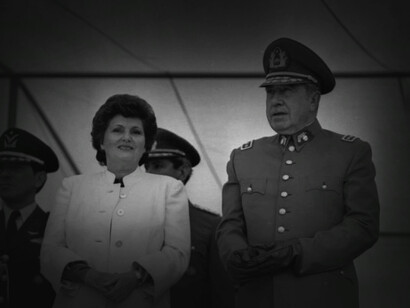 Lucía Hirirat y Augusto Pinochet
