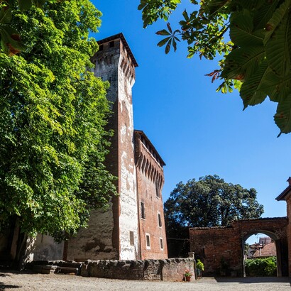 Il castello medievale si erge al centro del paese di San Cristoforo. Italia