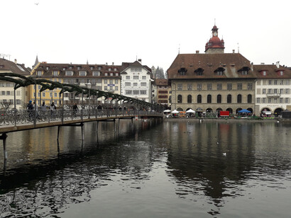 Palazzi sul lago di Lucerna