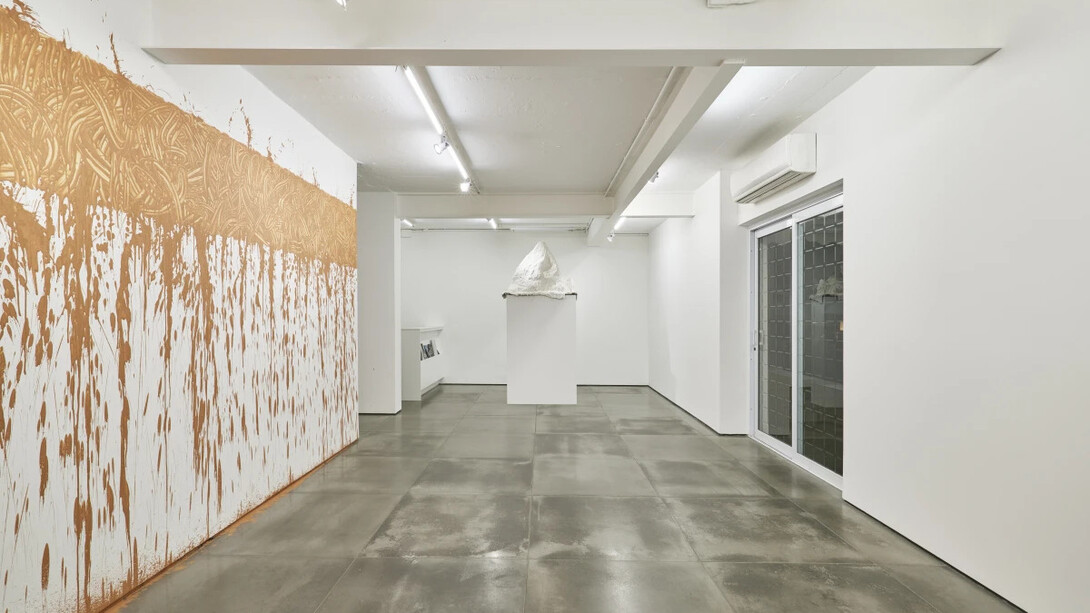 Not Vital and Richard Long, Mothers, exhibition view. Courtesy of Nara Roesler Gallery