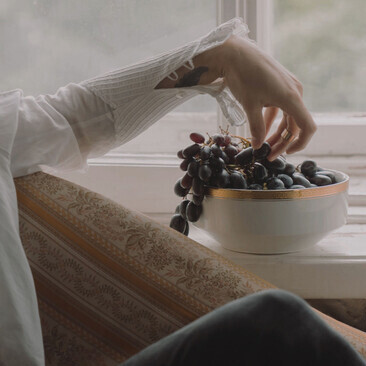 A segunda metade do século acabou com essa rigidez moral, jovens da contracultura agora desafiavam a ética cristã exigindo uma nova moralidade