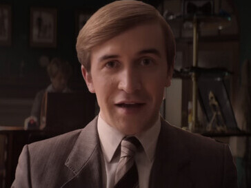 Callum Scott Howells as Colin Morris-Jones in the TV show It's a Sin