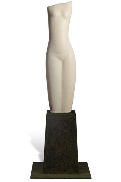 Emily Young, Lunar form I. Courtesy of Bowman Sculpture Gallery 