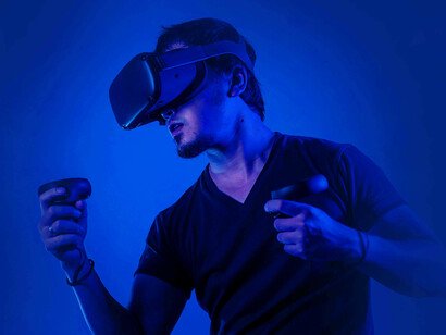 Visore, realtà aumentata. Dal contenuto di queste parole dipende la nostra azione nella realtà