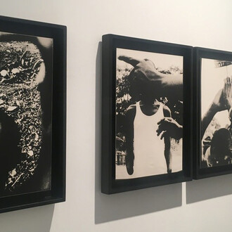 Nah ist das Land, das sie das Leben nennen. Courtesy of Galerie Peter Sillem