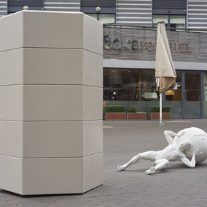 Lucy Tomlins, Pylon and Pier, 2017. Sculpture At Bermondsey Square. Image courtesy Vitrine. Photographer Jonathan Bassett. 