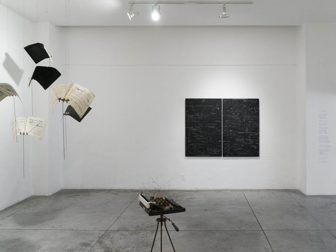 Uni-Verses, Exhibition view. Courtesy of Arróniz Arte Contemporáneo