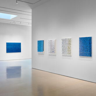 Katsumi Hayakawa, Constellations of matter, exhibition view. Courtesy of McClain Gallery
