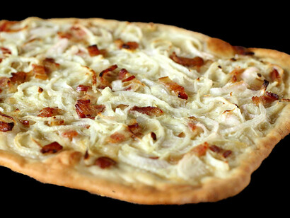 La tipica Flammekueche o tarte flambée alsaziana