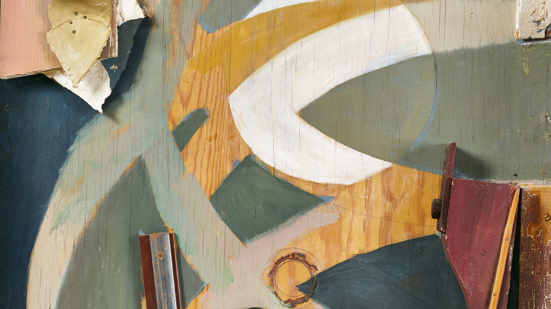 Kurt Schwitters, Die frühlingstür [La porte du printemps] (détail), 1938. Assemblage, peinture à l’huile, bois, plâtre, métal, talon de chaussure, carton et cuir sur bois, cloué, 87,8 × 72 cm. Avec l'aimable autorisation du Galerie Gmurzynska