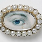 Lover’s eye brooch, 1800 – 20, England. Museum no. P.56-1977. © Victoria and Albert Museum, London