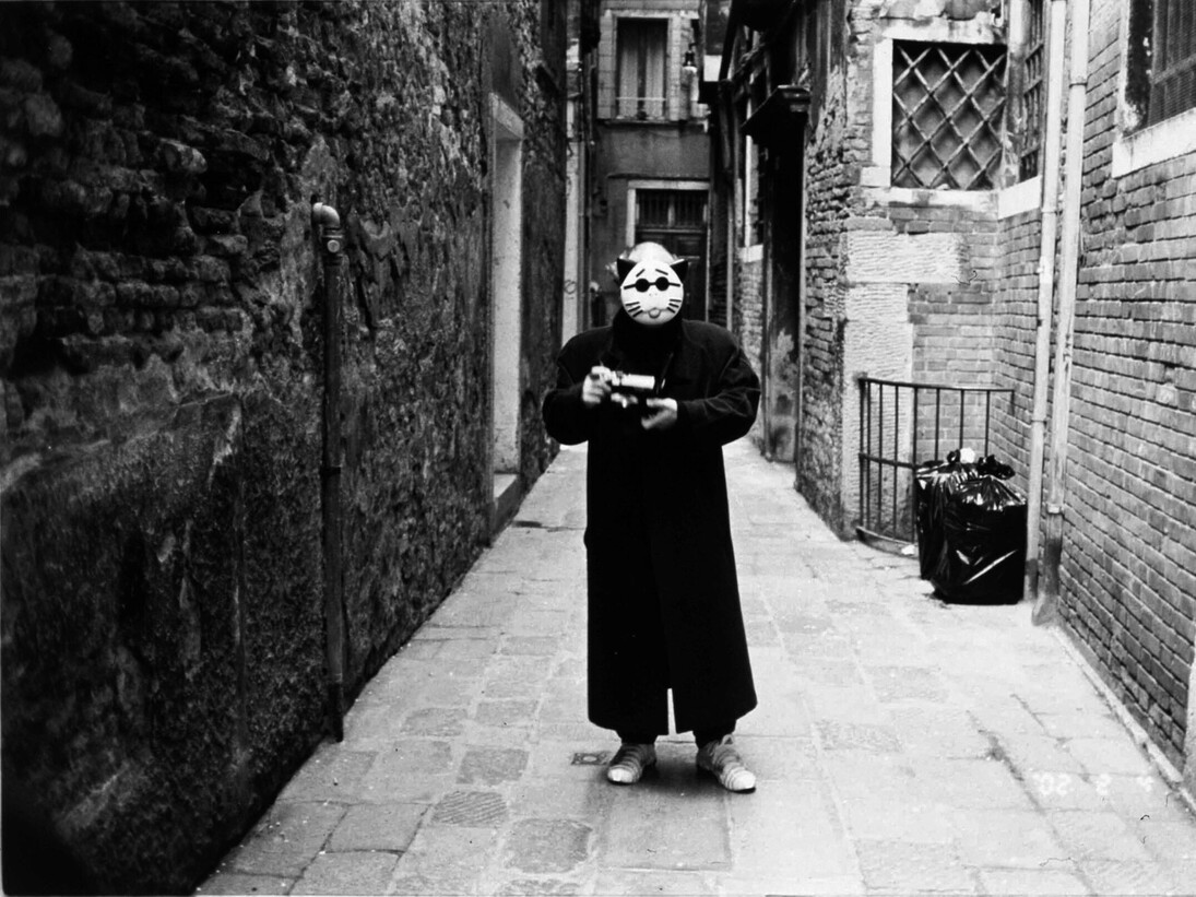 Noboyushi Araki, Araki in Venice, 2002, stampa sali d’argento, cm 61x51. Courtesy of Museo Civico Pier Alessandro Garda