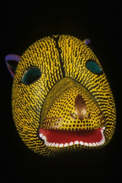 Máscaras en miniatura realizadas por Ana Xuana Velasco, de San Martín Tilcajete, Oaxaca, México