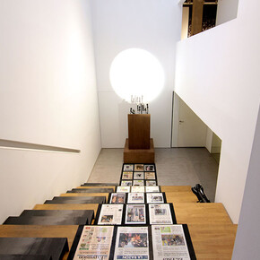 Antoni Muntadas, Exhibition view. Courtesy of The Moisés Pérez de Albéniz gallery