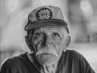 Ritratto di un uomo anziano