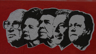 Loz Pycock, un cartel en Brighton, 2012. Una pomada que es más vieja que los miriñaques