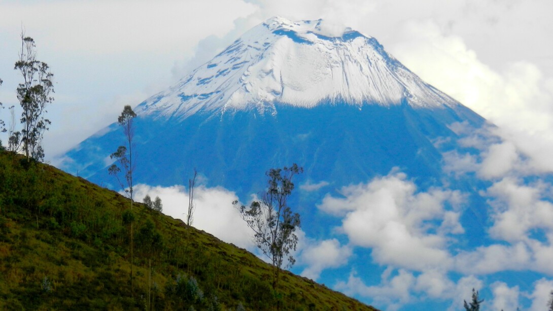 Vista del Volcán Tungurahua desde Hacienda Manteles