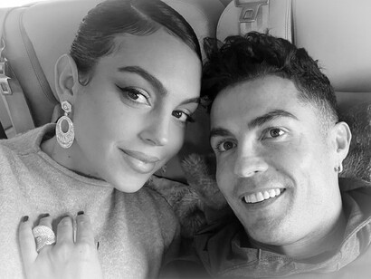 Georgina Rodriguez. étant l’élue de Cristiano Ronaldo, le couple montre au monde entier à quel point les femmes au naturel sont belles, à quel point les formes plaisent aux hommes et embellissent la femme