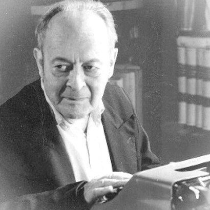 Figura appartata e anticonformista, trasformò la propria erudizione in una forma di scrittura letteraria, lasciando un'opera che continua a influenzare critici, storici della cultura e studiosi di tutto il mondo