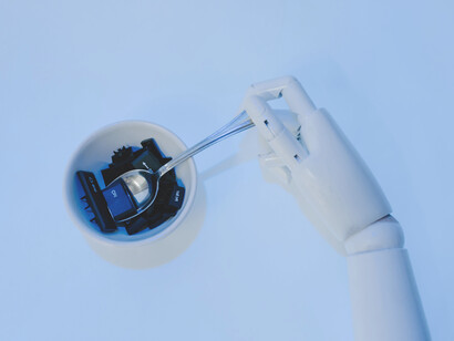 IA e umani. A quali valori e a quali finalità rispondono? 