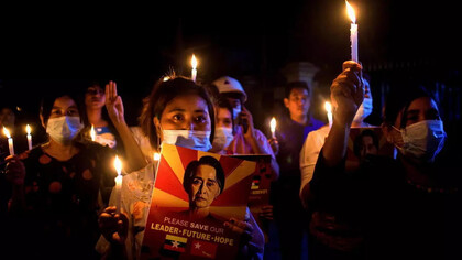 Miles de personas exigen la restauración de la democracia en Myanmar