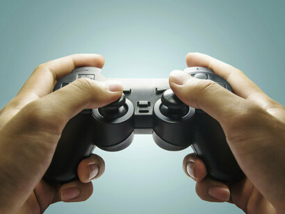 Fomenten o no fomenten la agresividad, una cosa sí tienen claro todos los psicólogos: los niños actuales pasan demasiado delante de la pantalla