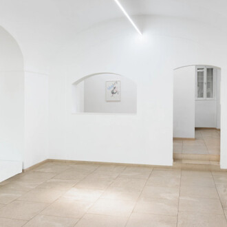 Verschiedene Künstler, Requiem, ausstellungsansicht. Mit freundlicher genehmigung der Galerie nächst St. Stephan