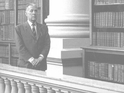 Jorge Luis Borges, destacado escritor de cuentos, poemas y ensayos argentino