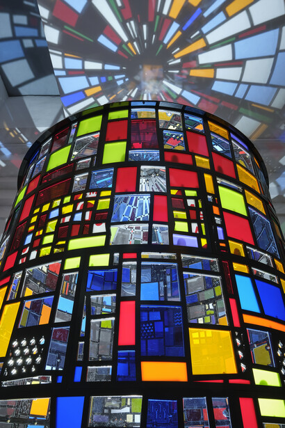Tom Fruin, Beacon, exhibition view. Courtesy of Lowell Ryan Projects