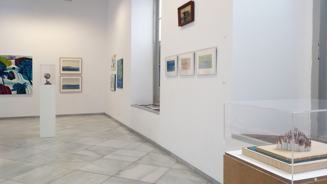 Varios artistas, Y por fin... el agua, vista de exhibición. Cortesía de la Galería Rafael Ortiz 