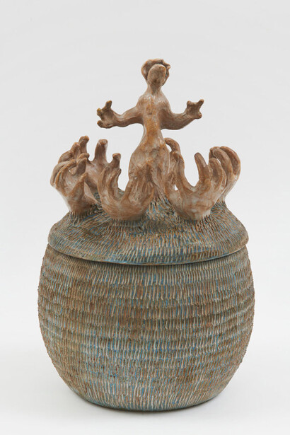 Tecla Tofano, Vasija con Personaje (Vessel with Personage), 1969. From the series Los enlatados (The Canned), Glazed ceramic, 15 1/2 x 8 x 8 in (39.4 x 20.3 x 20.3 cm). Courtesy of James Cohan Gallery