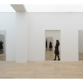 Michelangelo Pistoletto. Partitura In Nero, Installation view, Courtesy of Simon Lee Gallery and Kitmin Lee Photo