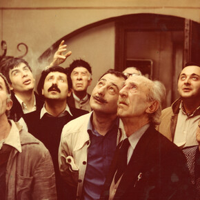 Blue Mountains. ( a.k.a. An Unbelievable Story; Tsisperi mtebi a.k.a Daujerebeli ambavil/Golubye gory). 1984. USSR. Directed and Co-Written by Eldar Shengelaia. Image courtesy of UC Berkeley Art Museum and Pacific Film Archive.