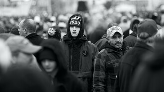Trump tem uma base social de milhões de norte-americanos e, entre os mais fiéis, grupos de supremacistas brancos