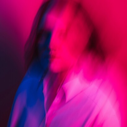 Comprendere il narcisismo significa andare oltre le etichette e osservare le dinamiche nel tempo