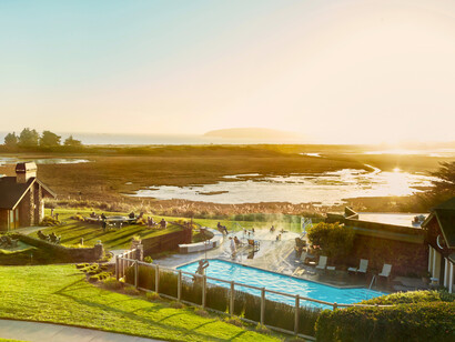 The property sits on a bluff overlooking the bay and marshes. Photo by © Caitlin Atkinson