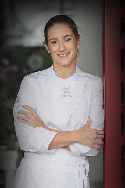 Mónica Sahmkow estudió cocina en el Instituto Culinario de Caracas aprendiendo las bases y técnicas de la culinaria venezolana
