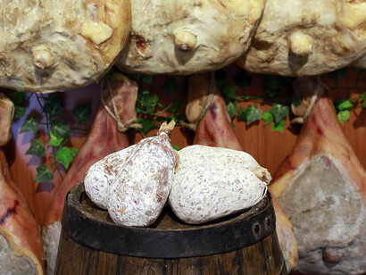 I coglioni di mulo, noti anche come mortadella di Campotosto 