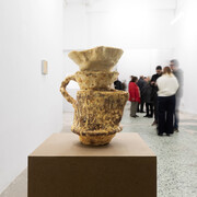 Carlos Fernández-Pello, Alguien nos entenderá cuando estemos muertos, vista de exhibición. Cortesía de Galería Nordés