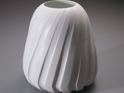 Japanese Living National Treasures in Porcelain. Courtesy of Onishi Gallery