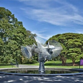 Manolo Valdés, Ivy, 2012, aluminum, 185 7/8 x 244 1/8 x 141 3/4 inches, Edition of 4