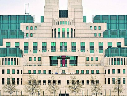 La sede londinense del MI6, el servicio de inteligencia británico, es conocida popularmente como Babylon-on-Thames por su parecido con un zigurat